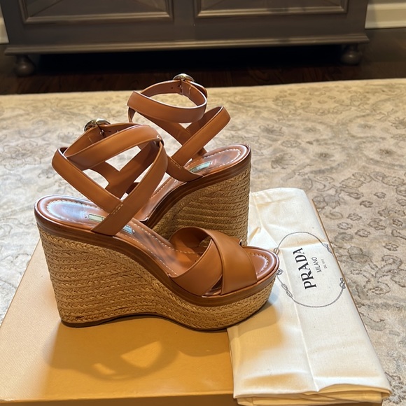 Prada Calzaturl Donna Natural Wedge Sandals - Picture 6 of 6